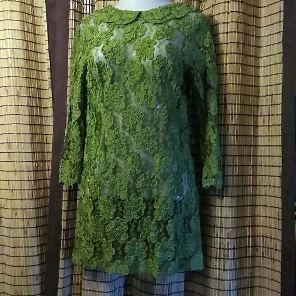 Dress - Picture 4 of 4
